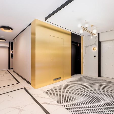 Apartment Old Town Krowoderska With Free Underground Garage クラクフ エクステリア 写真
